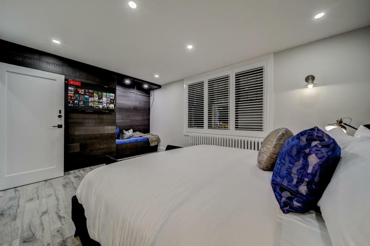 The Westlake Toronto Luaran gambar